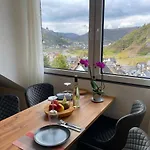 Burg,mosel,tal-blick Daire *