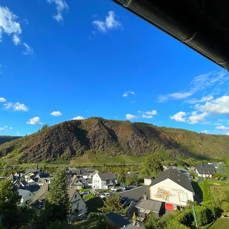 Burg,mosel,tal-blick דירה קוכם