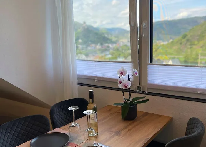 Burg,mosel,tal-blick